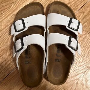 Birkenstock Arizona white sandals, size 39